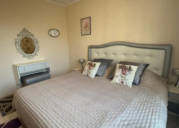 эстебан с 2 спальнями 内塞伯尔