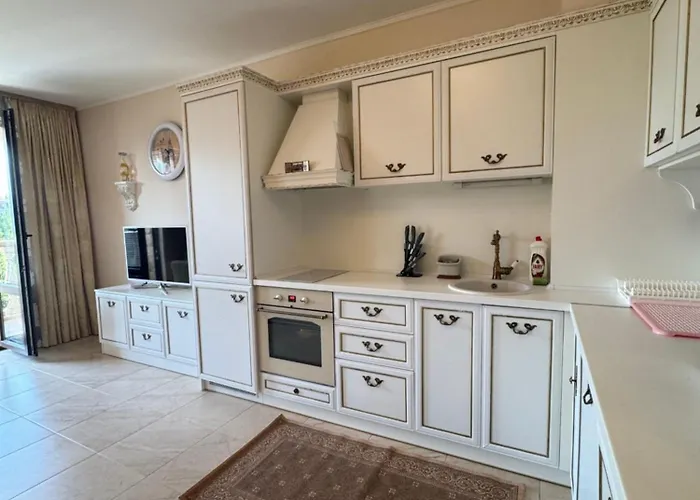 эстебан с 2 спальнями 公寓